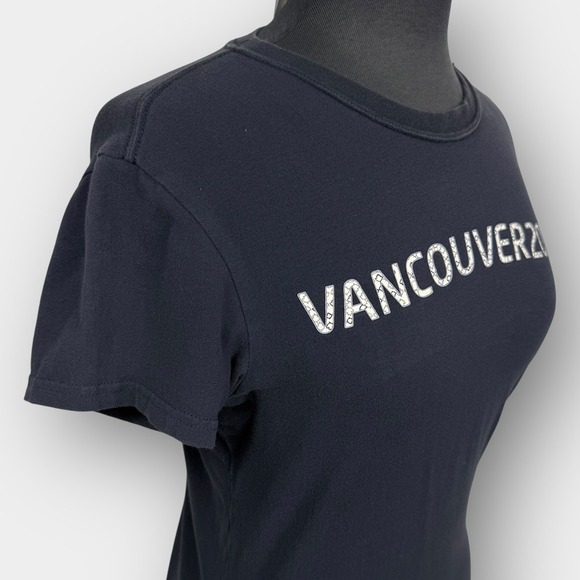 Vancouver 2010 Winter Olympics Tee HBC Navy Women's Small Licensed - Picture 5 of 8